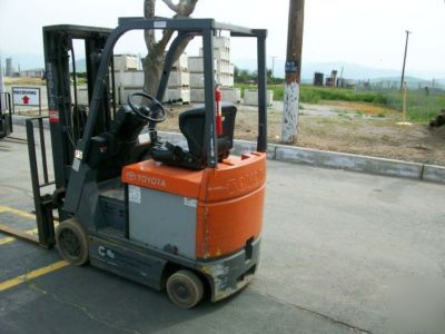 2002 toyota 7FBCU18 electric forklift