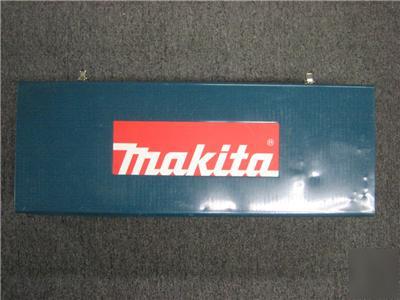 Makita HM1304B 13AMP 35LB demolition hammer