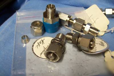 Wika 0-30PSI in.hg gauge w/nupro selector valve / used