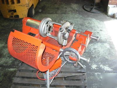 Aeroquip FT1013 stand mounted hose assembly machine