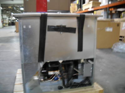 Randell drop-in ice cream or plate/mug chiller 9552A