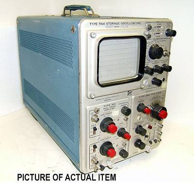 Tektronix dual trace oscilloscope diagnostic scope