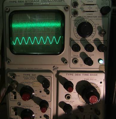 Tektronix dual trace oscilloscope diagnostic scope