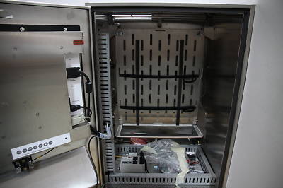 Acc microop in-wall operator's station terminal panel