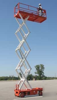 New snorkel S2646 scissor lift 32' working height,brand 