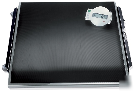 Seca 674 digital platform scale with remote