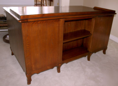 Studio executive deskÂ with hollywood pedigree