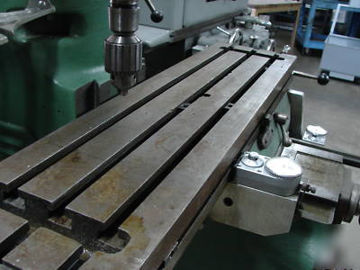 Bridgeport milling drilling machine very chep