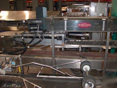 Case box gluer top sealer with nordson hot melt glue