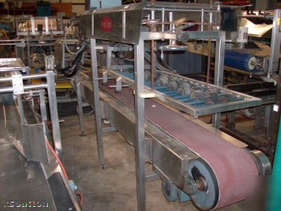 Case box gluer top sealer with nordson hot melt glue