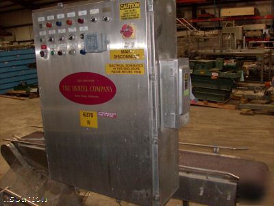 Case box gluer top sealer with nordson hot melt glue