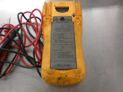 Fluke 117 true rms multimeter w/leads