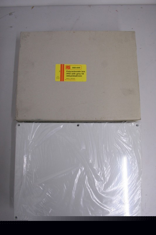New rs 580-449 polycarbonate box IP65 /lid 300X230X85MM