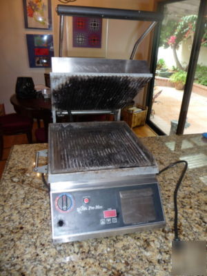 Star panini grill - double sided groove with timer