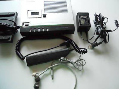 Realistic microcassette transcriber recorder complete