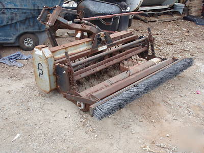 Aera-vator aerator for tuf