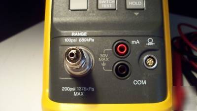 Fluke 717 100G pressure calibrator digital meter
