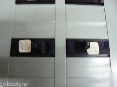 Crouse-hinds 100 amp main breaker panelboard 1 phase 