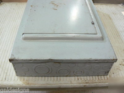 Crouse-hinds 100 amp main breaker panelboard 1 phase 