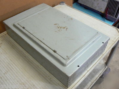 Crouse-hinds 100 amp main breaker panelboard 1 phase 