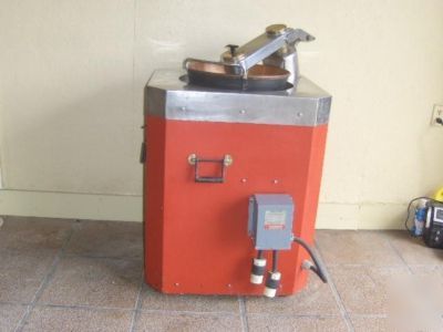 German roasted nut cooker
