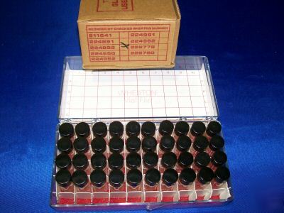 M-t vial fileÂ®w/40EA clear vial solid black top #224892