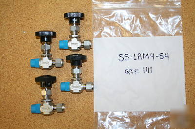 New swagelok integral bonnet needle valve - ss-1RM4-S4