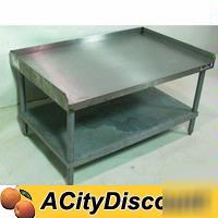 Used aero kitchen 48X30 equipment grill griddle stand
