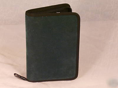 New small velvet green - black trim day-timer navigator