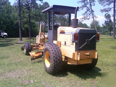 Volvo G60 motor grader 