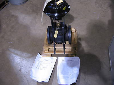 Nos johnson controls flanged 3