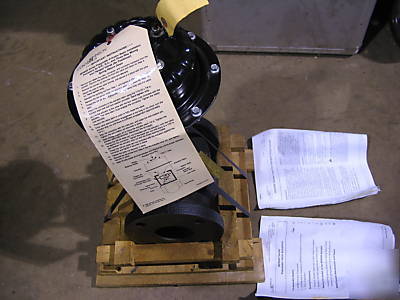 Nos johnson controls flanged 3