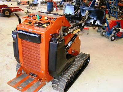 2006 ditch witch SK650 mini skid steer 42