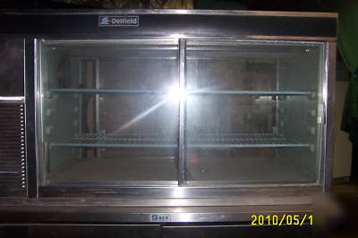 Delfield countertop refrigerated display case 7048-p