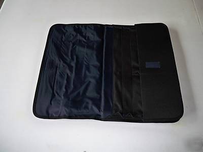 Mobile file folder, brief case, zipper style filing