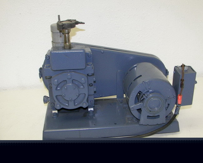 Welch 1400 duo-seal belt driven rotary vane vac. pump 