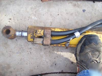 Massey ferguson northwestern skid steer bucket cylinder