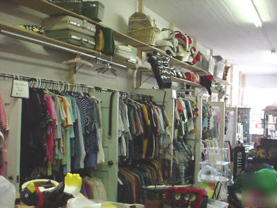 ~complete retail store~fixtures~curio cabinets~4 sale