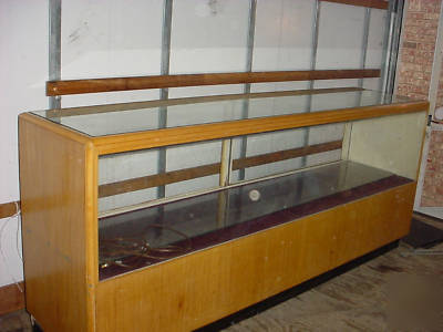~complete retail store~fixtures~curio cabinets~4 sale