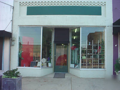 ~complete retail store~fixtures~curio cabinets~4 sale