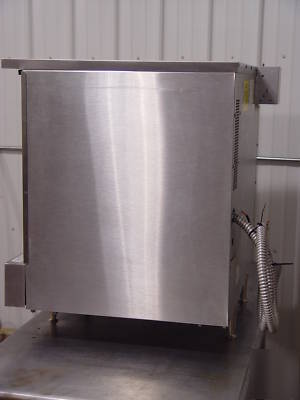 2002 southbend 1/2 size convection oven eh-10SC 1 phase