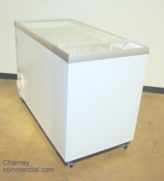 New 12.5 cu.ft. chest freezer ice cream bakery cake