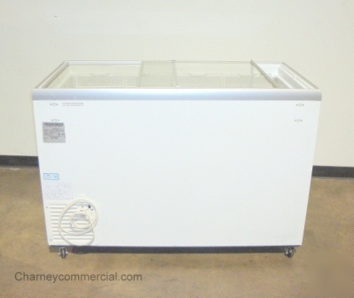 New 12.5 cu.ft. chest freezer ice cream bakery cake