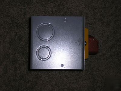 New abb 25A nema 1 UL508 padlockable disconnect switch 