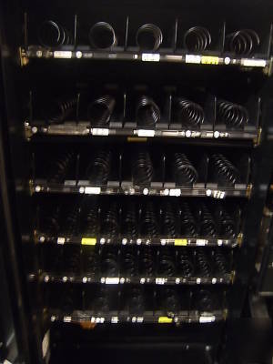 Snack indoor vending machine with coin pro 3 - black