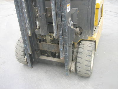 Yale 3500 lb. forklift 189