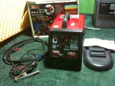 Lincoln 3200 hd flux mig welder 3200HD