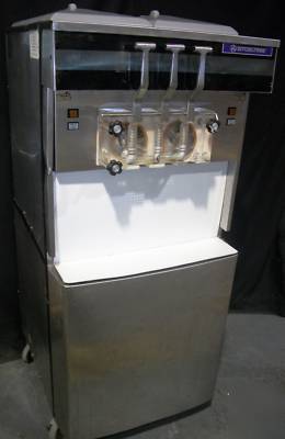 Stoelting 4231 soft serve ice cream yogurt machine 