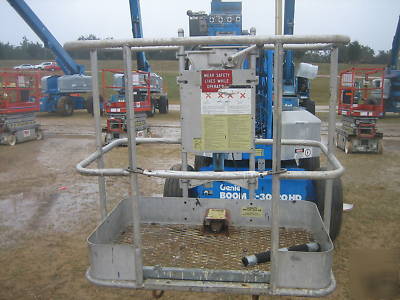 Genie Z30-20 electric boomlift articulating, air tires