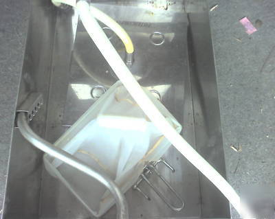 Deep fryer oil cleaner